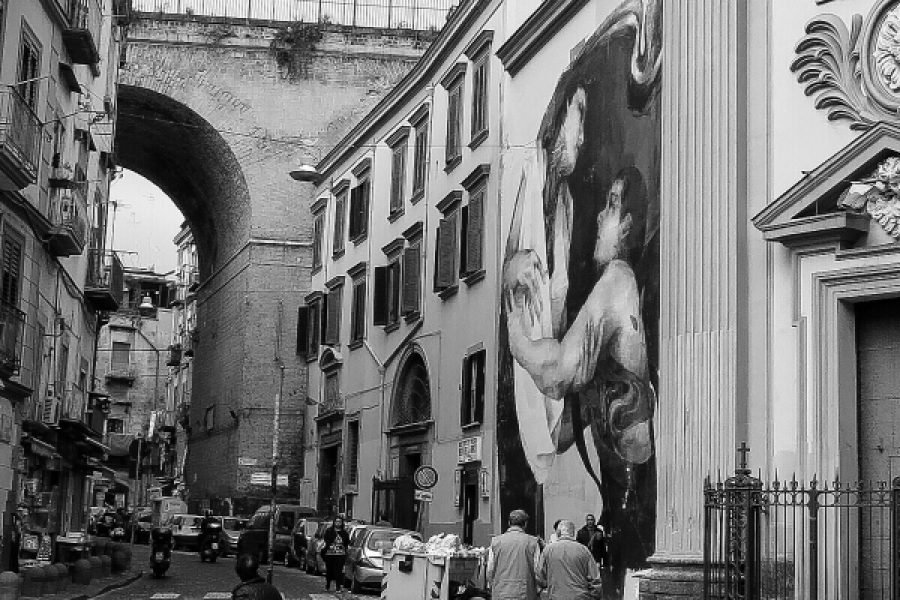 Fatti raccontare Napoli in Privato con Pizza a portafoglio e Caffè